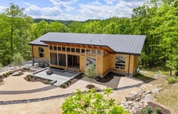 559 BESSIE BELL MOUNTAIN ROAD, CASTLETON, VA 22716