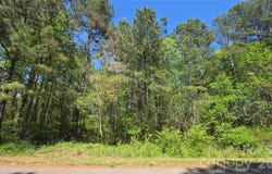 6128 Plantation Pointe Drive, Granite Falls, NC 28630