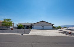 823 Warren Road, Bullhead City, AZ 86429