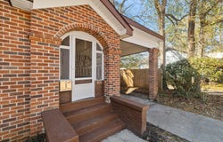 402 8th Ave., Hattiesburg, MS 39401
