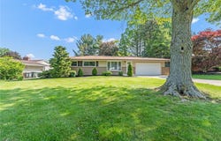 7689 Alan Parkway, Middleburg Heights, OH 44130