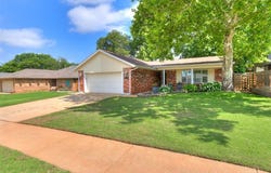 1513 E Main Street, Moore, OK 73160