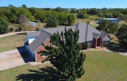 101 Gatlin Dr, Meeker, OK 74855