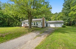 786 White Lake Road, Pleasant Lake, MI 49272