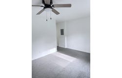 128 S Scottswood Drive, Urbana, IL 61802