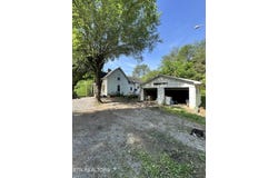 2395 Howard Rd, Bybee, TN 37713