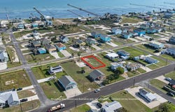 1115 S Live Oak, ROCKPORT, TX 78382