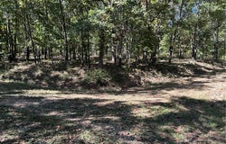 Kip Drive, Edwards, MO 65326