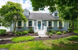 100 WELDON WAY, PENNINGTON, NJ 08534