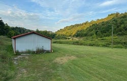 5446 S. KY 7, West Liberty, KY 41472