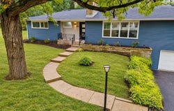 355 Hiawatha Drive, Lake In The Hills, IL 60156