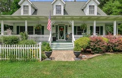3043 E Wallings Road, Broadview Heights, OH 44147