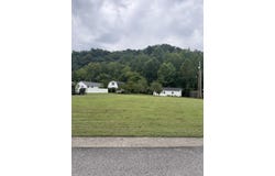 38 Creekwood Court, Inez, KY 41224
