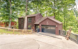 804 Evergreen Circle, Poca, WV 25159