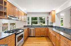9750 VALE ROAD NW, VIENNA, VA 22181