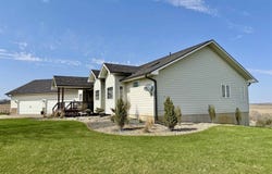 25710 PLYMOUTH ST, Sioux City, IA 51108