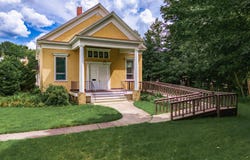 2 Howard Street, Augusta, ME 04330
