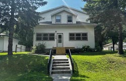 408 N 8th Street, St. Peter, MN 56082