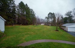 16 Gladesville Road, Morgantown, WV 26508