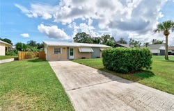 425 Easy Street, Sebastian, FL 32958