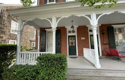 90 S CLINTON STREET, DOYLESTOWN, PA 18901