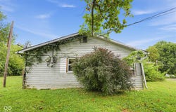 7918 S Nineveh Road, Nineveh, IN 46164