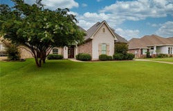 197 CYPRESS LAKES Drive, Slidell, LA 70458