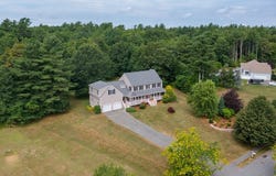 91 Brookside Dr, Middleboro, MA 02346