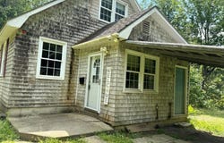 1606 Avenue Road, Exeter, ME 04435