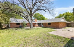 800 Western Hills Drive, Sherman, TX 75092