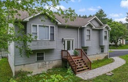 838 Cayuga Way, Stroudsburg, PA 18360
