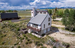 19 ORCUTT Drive, Pinedale, WY 82941