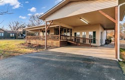 2830 E Wood St, PARIS, TN 38242