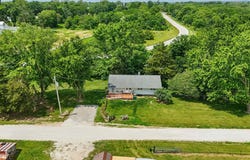 1690 330Th Street, Brighton, IA 52540