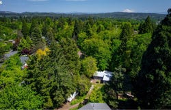 2700 UNDERHILL Ln, WestLinn, OR 97068