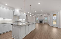 4534  W Huron  LOOP, Fayetteville, AR 72704