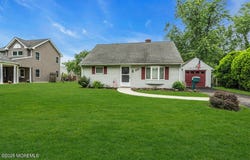 99 Roosevelt Circle E, Red Bank, NJ 07701