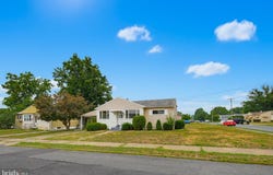 521 N 9TH Avenue, LEBANON, PA 17046