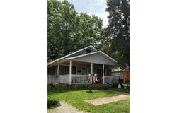 618 N Chestnut Street, Olathe, KS 66061