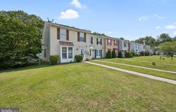 1 VICTORIA MANOR COURT, SICKLERVILLE, NJ 08081