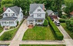 24 S GIRARD STREET, WOODBURY, NJ 08096