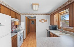 1371 VIEW Lane, GREEN BAY, WI 54313