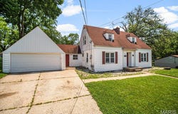 3954 Geraldine Avenue, St Ann, MO 63074