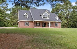535 Graves Rd., Ellisville, MS 39437