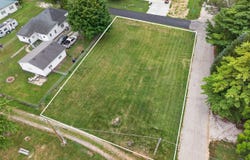 849 N 11th Street N, Elwood, IN 46036