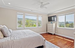 923 NW Valley View Drive, Grants Pass, OR 97526