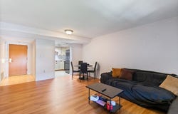 461 Place Ln, Woburn, MA 01801