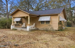 608 E Railroad Avenue, Gloster, MS 39638