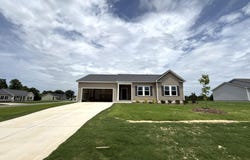 53 Finch Lane, Four Oaks, NC 27524