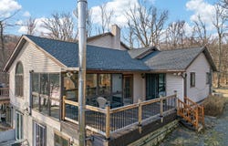 4143 Spring Circle, Bushkill, PA 18324